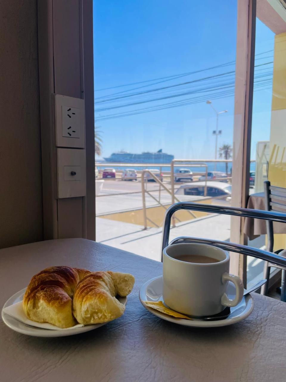 Costanera Hotel プエルト・マドリン エクステリア 写真